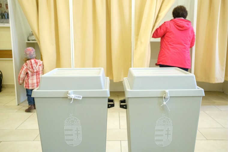 A lehető legkorábbi időpontra tűzték ki az országgyűlési választást