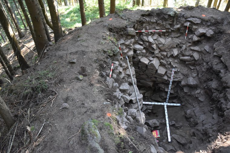 Pogányvár: írásos feljegyzések hiányában csak a kövekre, leletekre hagyatkozhatnak