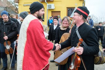 Csíkszeredában is lesz farsangbúcsúztatás, Csobotfalván vonulnak fel az alakoskodók