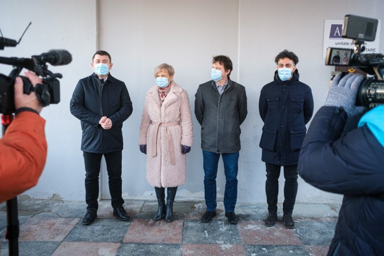 Tömeges megfertőződés a szemészeten: tudni vélik a forrást és a terjedés módját is