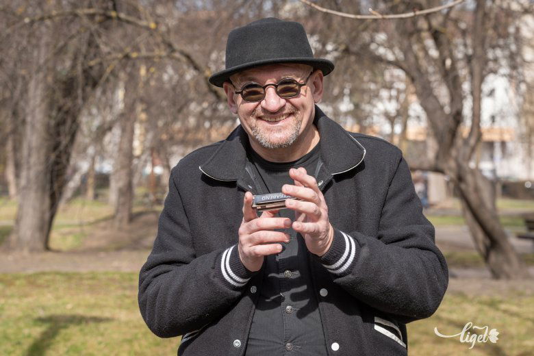 Ferenczi György: „én csak egyszerűen muzsikálom Petőfi verseit” •  Fotó: Pinti Attila