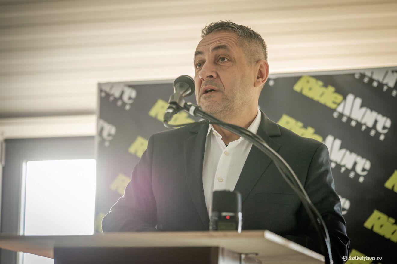 Potápi Árpád János •  Fotó: Pinti Attila