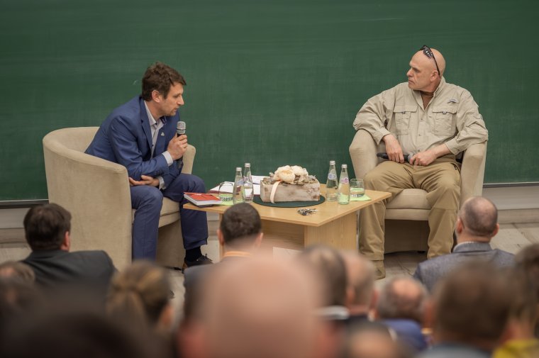 Szakértői szemmel a mellettünk zajló háborúról
