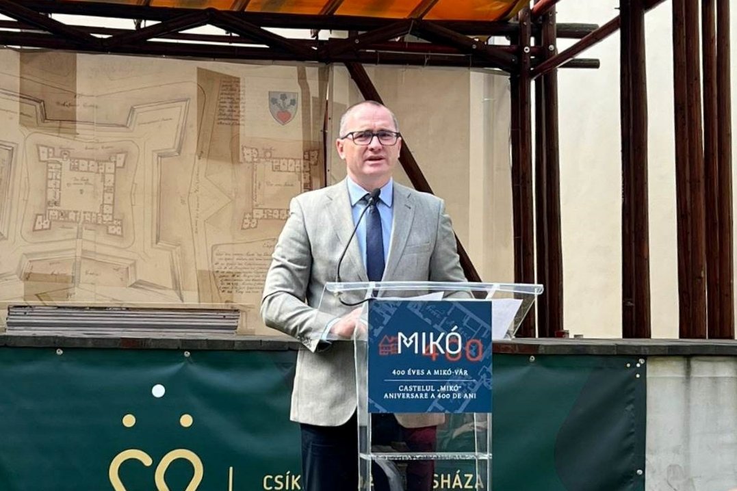•  Fotó: Csíkszeredai városháza