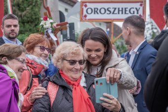 Megérkezett Novák Katalin köztársasági elnök Csíkszeredába
