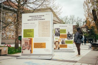 Csíkszeredába érkezett a Huszonhat év – Petőfi Sándor című kiállítás