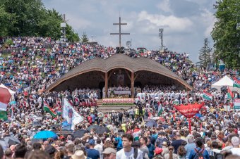 A csíksomlyói búcsú szónoka: mindenkinek tennie kell a maga részét a maga helyén