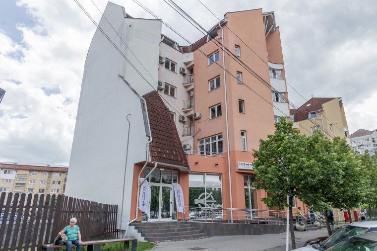 Ide fordulhat az, aki új bekötést szeretne a villanyhálózatra, vagy módosítana a bekötésen
