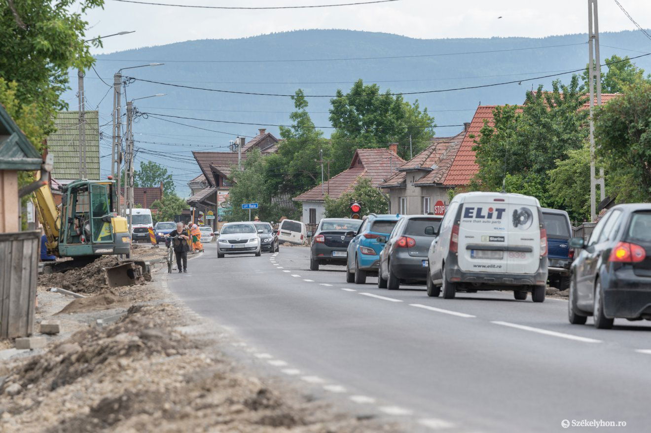 Madéfalván forgalomkorlátozásokkal járnak a munkálatok •  Fotó: Pinti Attila