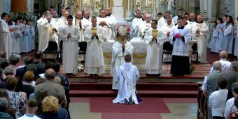 Ferences papszentelés Csíksomlyón