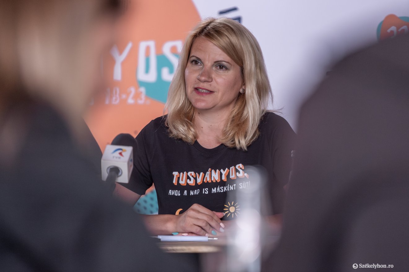Sándor Krisztina, a rendezvénysorozat politikai programfelelőse •  Fotó: Pinti Attila