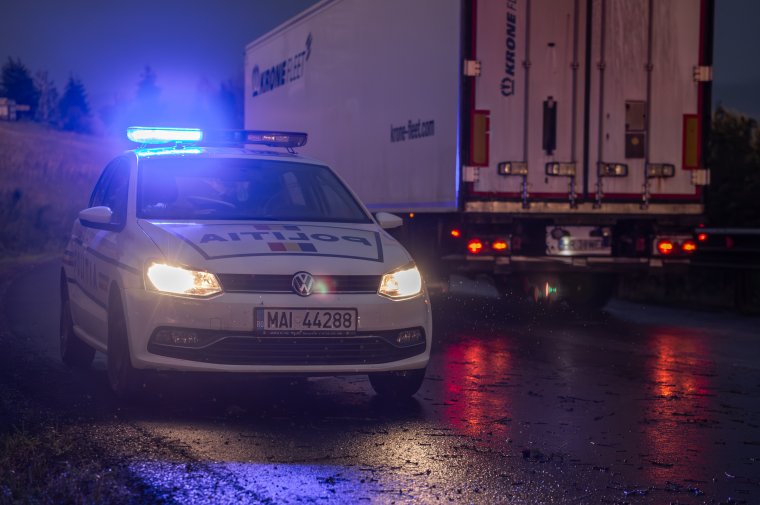 Felfüggesztett jogosítvánnyal vezető sofőr akadt horogra