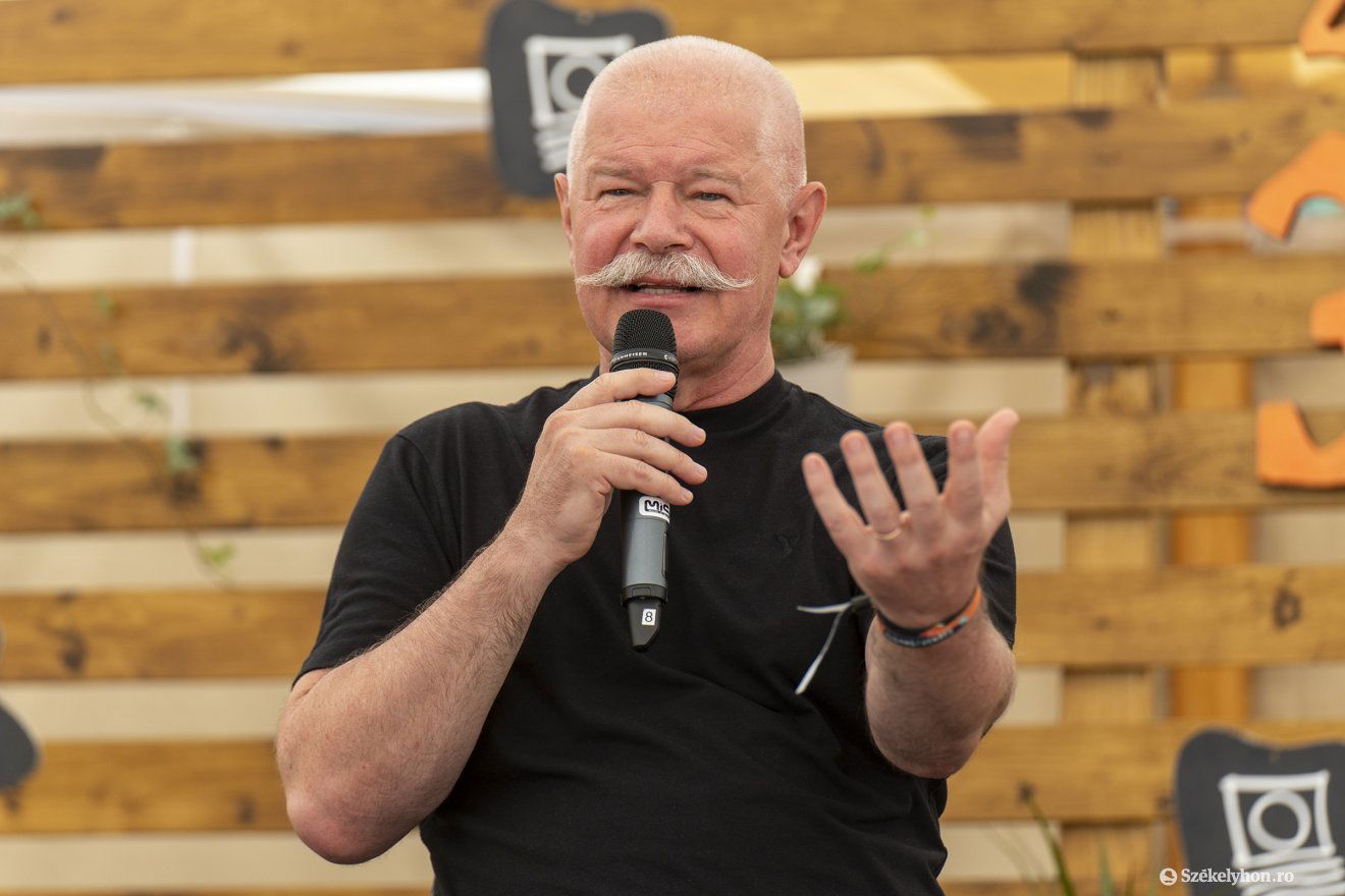 Távozik. Csák János szerint ideje átadni a stafétát a fiataloknak •  Fotó: Haáz Vince