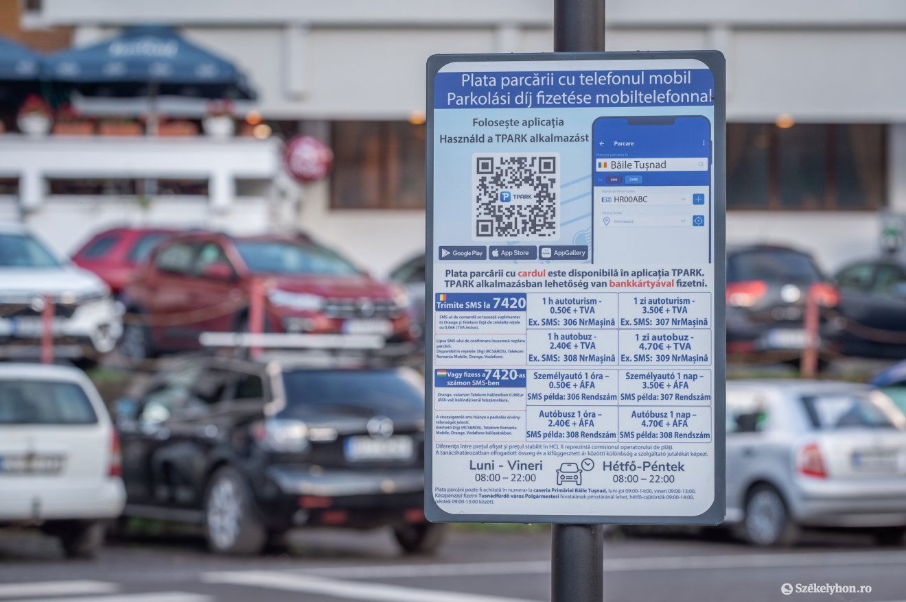 Tusnádfürdőn elsősorban a turisták használják a fizetőssé vált parkolókat •  Fotó: Pinti Attila