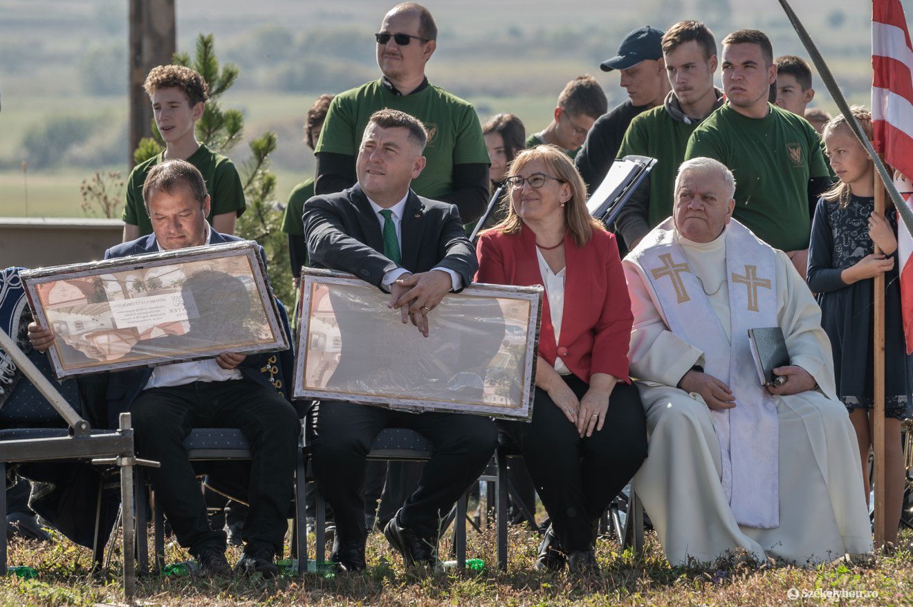 •  Fotó: Pinti Attila