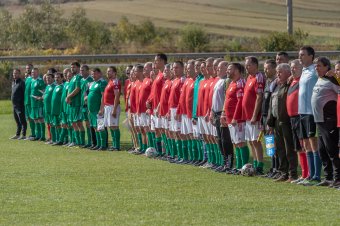 Fociznak egy jót Csíkszentsimonban