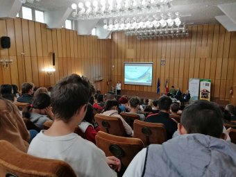 Menni vagy maradni – döntés előtt a gyermekvédelmi rendszerben lévő 18 éves fiatalok