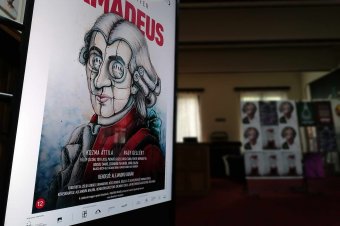 A szabályos és az őstehetség ellentéte a Csíki Játékszínnél