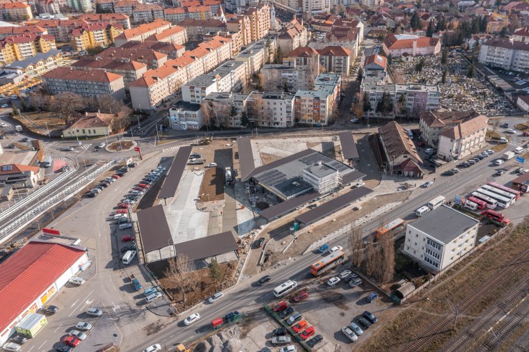 Befejeződhet idén a buszpályaudvar felújítása, de csak tavasszal nyitják meg