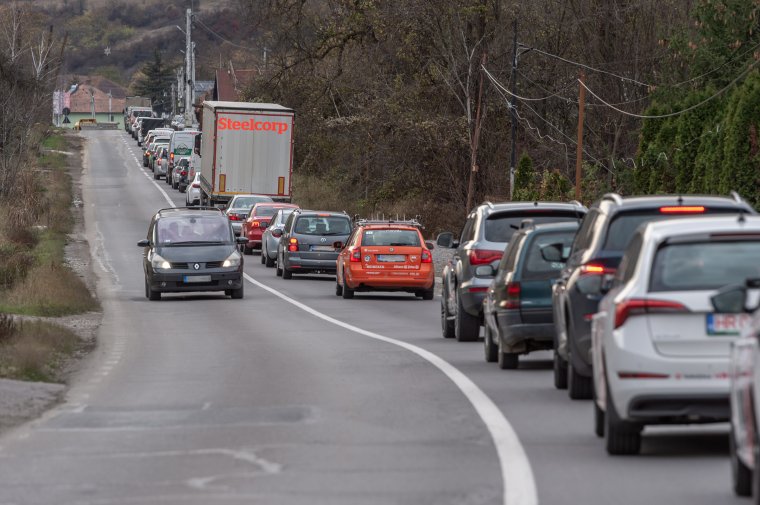 Idegtépő forgalmi dugók a Bethlenfalvi úton