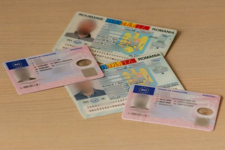 Törvénymódosítás: elektronikus formában is kibocsájthatók az úti okmányok a külföldön tartózkodók számára
