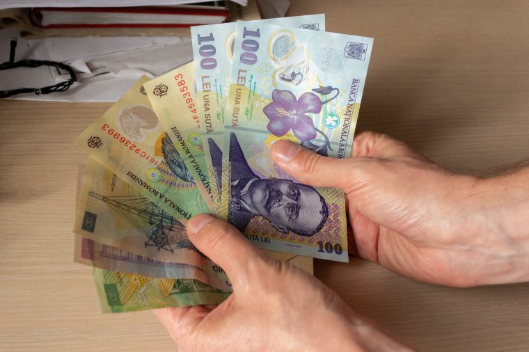 Nem lehet csak úgy helyi tanácsi döntéssel bérpótlékokat kitalálni