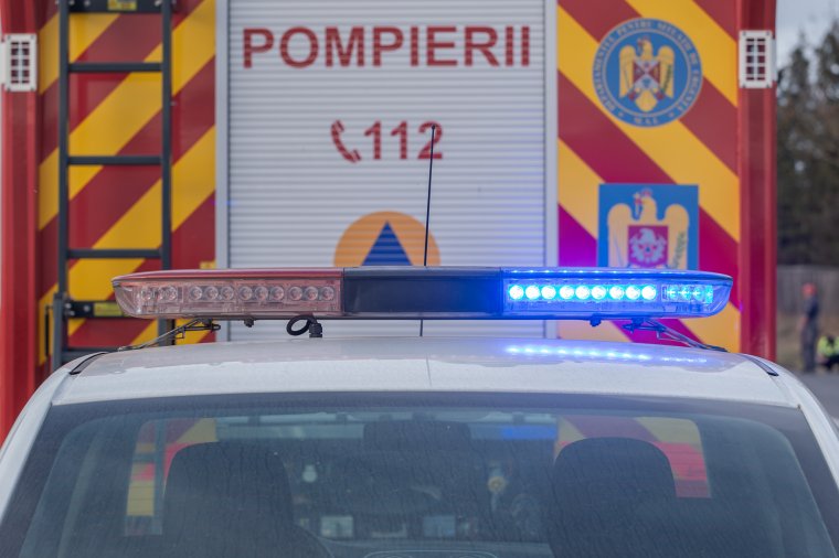 Tartálykocsi ütközött személyautóval, öten életüket vesztették a szomszéd megyében – videóval