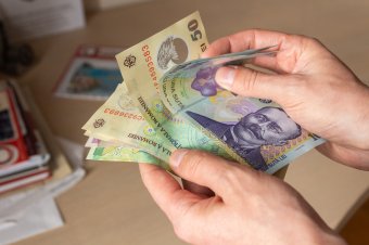 A személyzeti kategóriától függően 15-36 százalékkal nőnek a bérek az oktatási rendszerben
