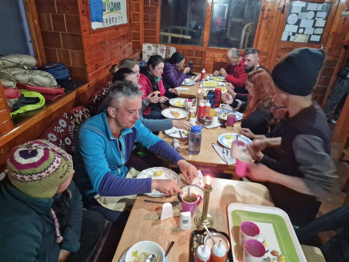 &bullet;  Fotó: András Róbert