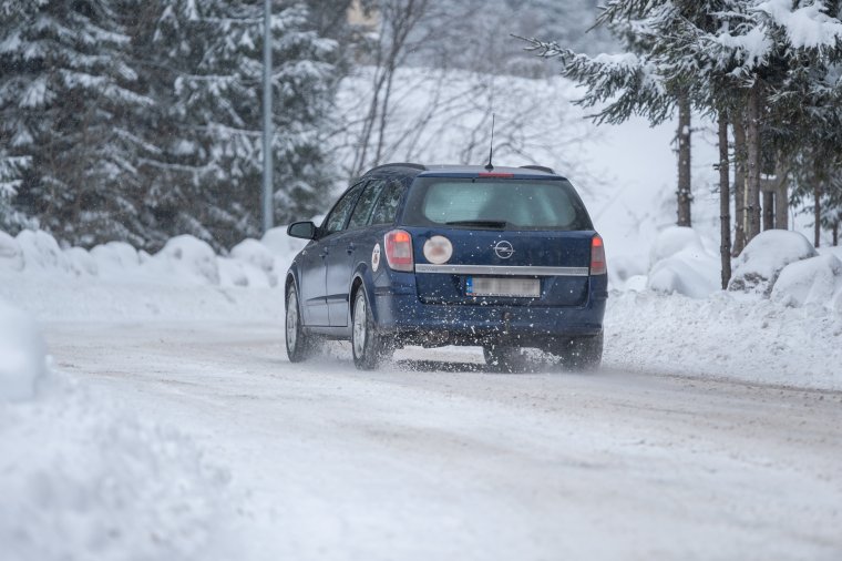 Igazi télre készüljön, aki Máramaros megye hegyvidéki útjain autózik