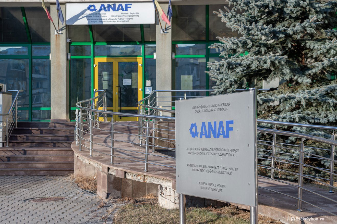 Behajtani szabad. Az adóhivatal minden eszközt bevet annak érdekében, hogy a lehető legtöbb adót sikerüljön begyűjtenie •  Fotó: Pinti Attila