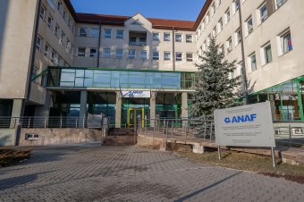 Még a civil aktivista is elégedetten csettintett, miután a pénzügyön is használhatta az anyanyelvét