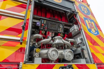 Vezetékeket szakított le egy kamion Csíkrákoson