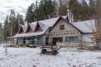 Ideiglenesen a volt Zsögödfürdői Vendéglő épületébe költözik a csíkszeredai helyi rendőrség