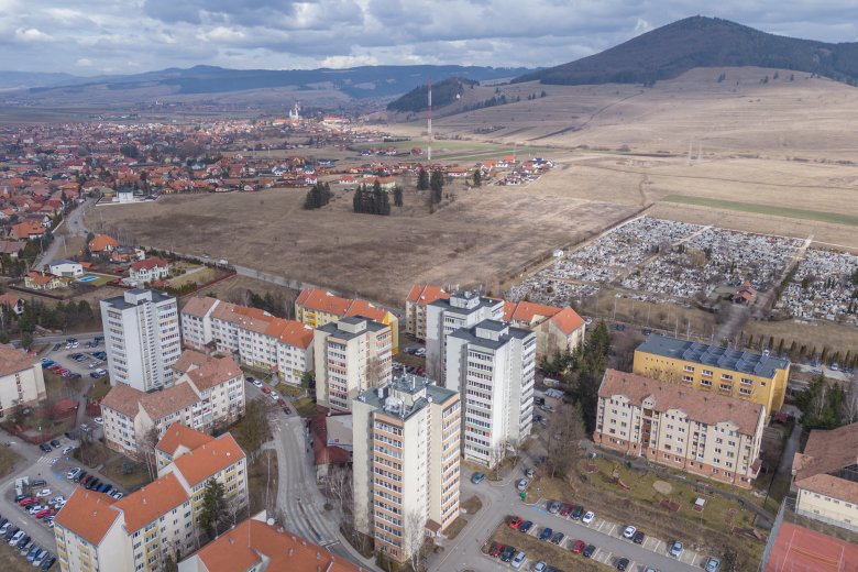 Új iskola építésére alkalmas területet keres a csíkszeredai önkormányzat