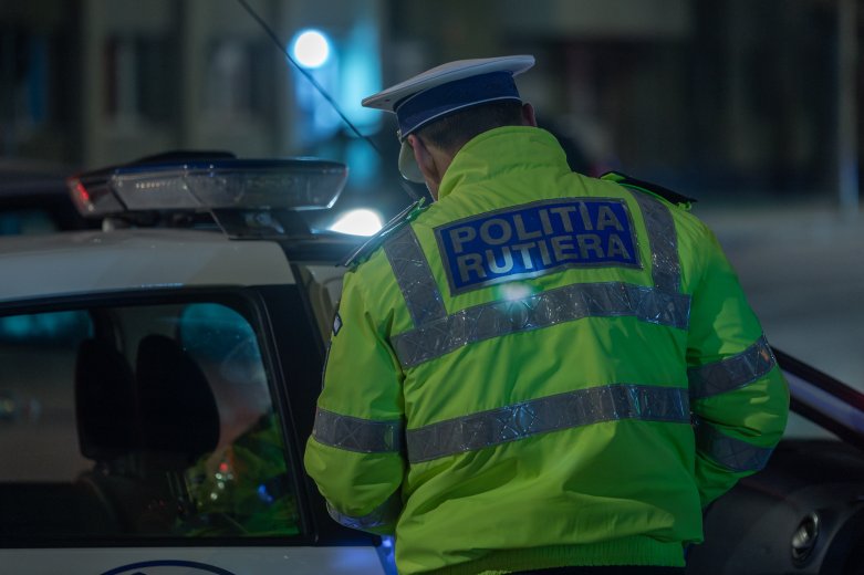 Rendőrségi ellenőrzések Hargita megyében: fegyver is előkerült egy autóból