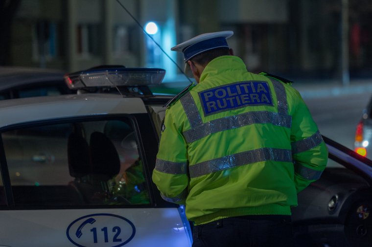 Tiltott szerek hatása alatt vezetett, de elkapták