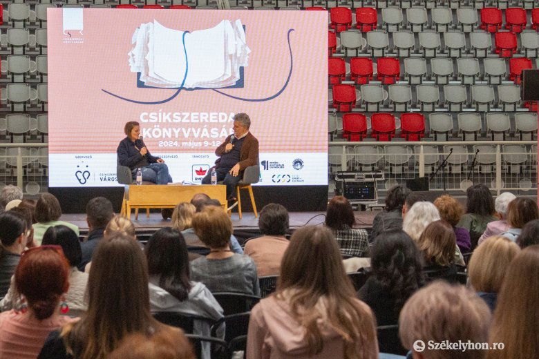 Márton Evelin és Nyáry Krisztián a bemutatón •  Fotó: Borbély Fanni