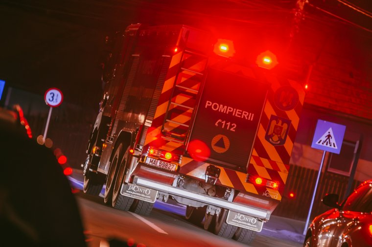 Kigyúlt egy ház a Maros megyei Náznánfalván