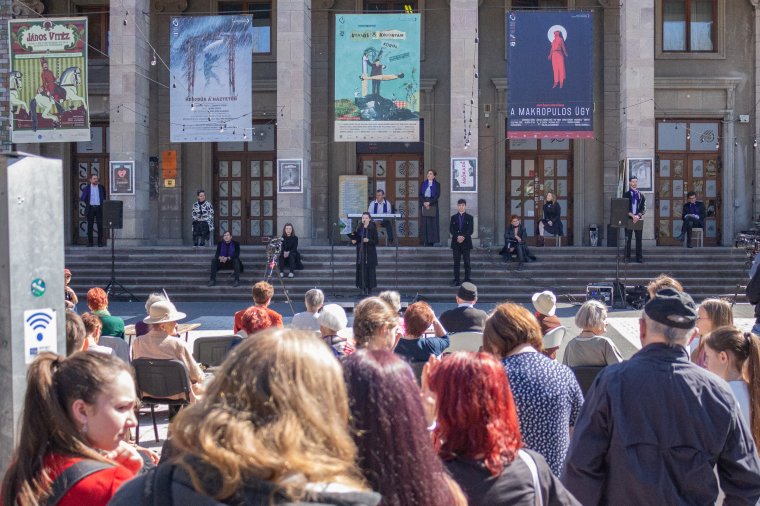 „De magyarnak köpött ki a föld” – Karinthy versek a magyar költészet napja alkalmából