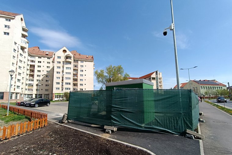 Haladni a korral: internet is kell az új csíkszeredai közvécékbe