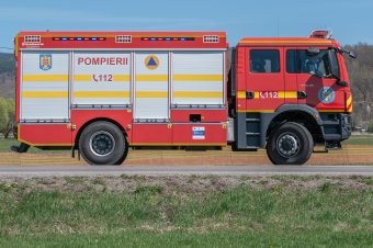 Lángol egy gazdasági melléképület Hármasfaluban