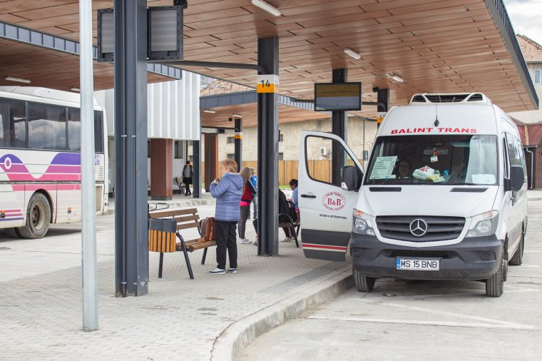 Megnyílt a felújított csíkszeredai buszpályaudvar