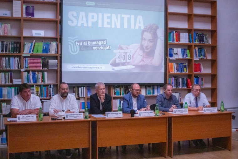 Két érettségitétel tanulása közben érdemes a Sapientia kínálatát is átböngészni