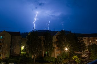 Szeszélyes augusztus: kánikula és viharok a terítéken