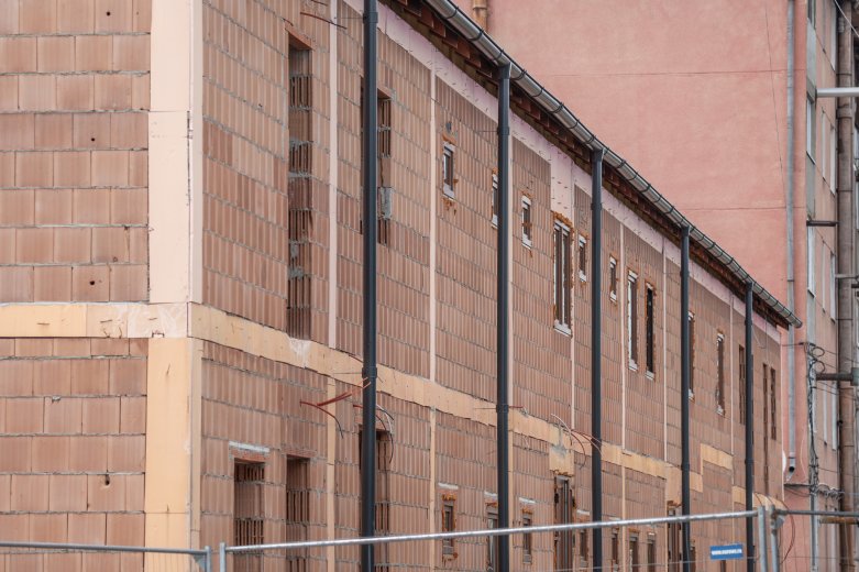 Bizonytalanná vált a közösségi központ építésének befejezése