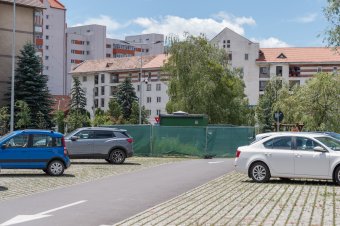 Bankkártyaolvasóra várnak a csíkszeredai közvécénél
