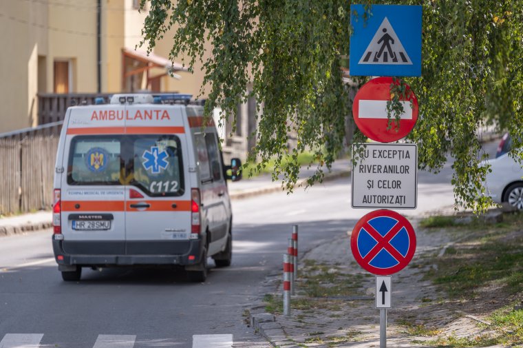 Már közel a csíkszeredai kórházhoz vezető utca lezárása