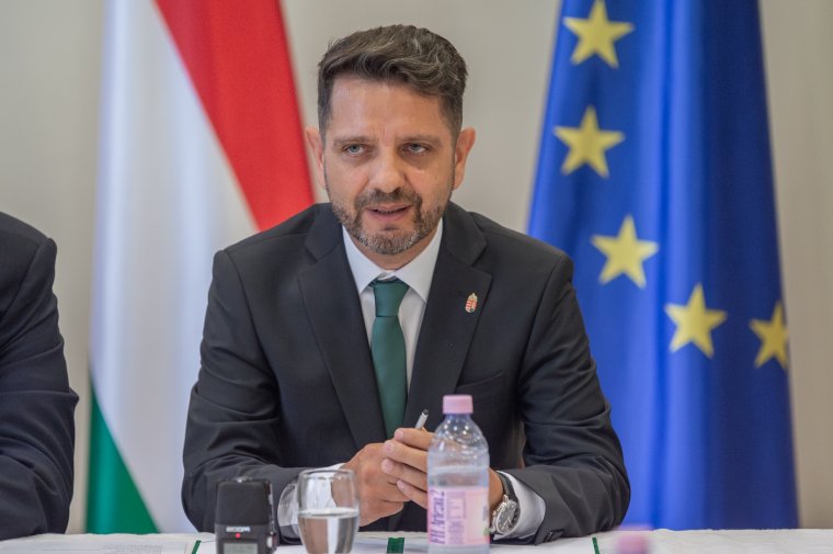 Dolhai István vezeti a világ legnagyobb magyar főkonzulátusát
