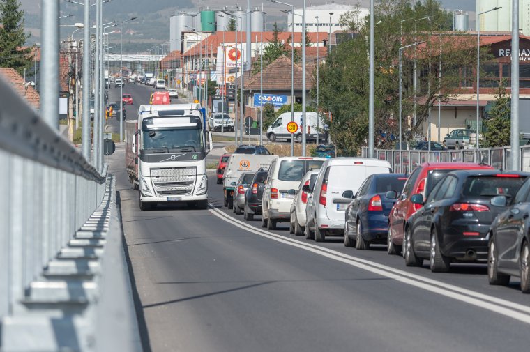 Káosz, értetlenkedés a csíkszeredai forgalomban